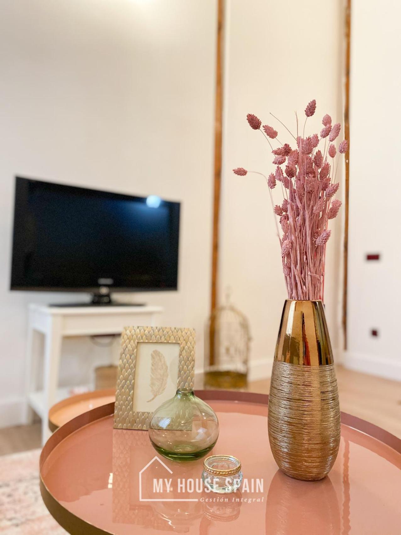 Myhousespain - Renovado Y Moderno Apartamento A 5 Minutos De Sol มาดริด ภายนอก รูปภาพ